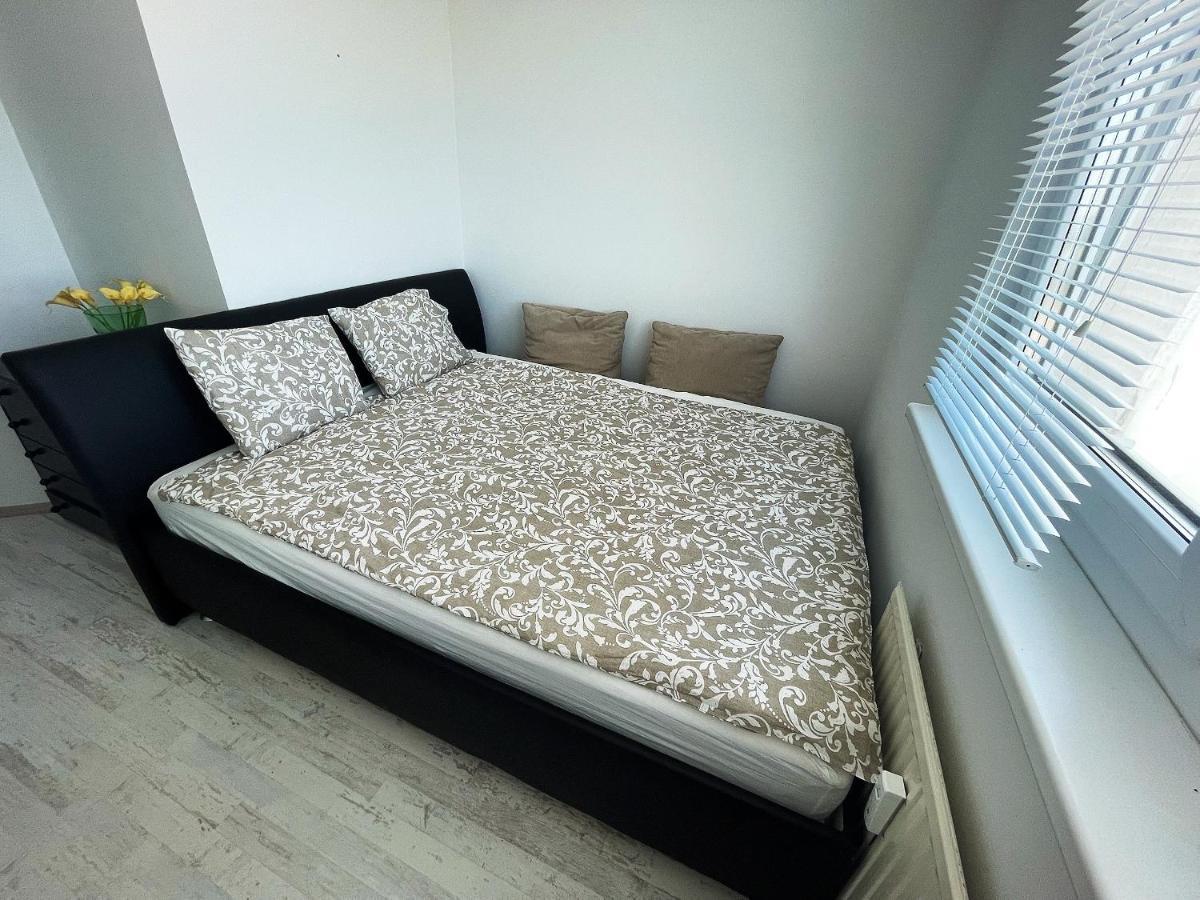 Schone Wohnung Mit Dachterrasse เวียนนา ภายนอก รูปภาพ